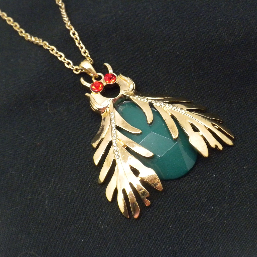 Large Green Bumble Bee Necklace